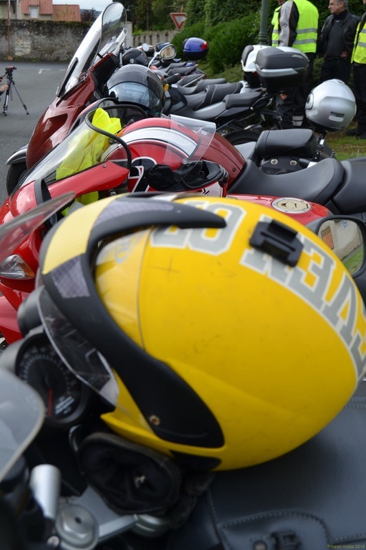 Rassemblement des Motos au Départ